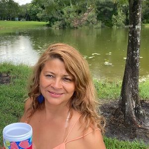 Meet your Posher, Beatriz